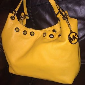 MICHAEL KORS. Authentic